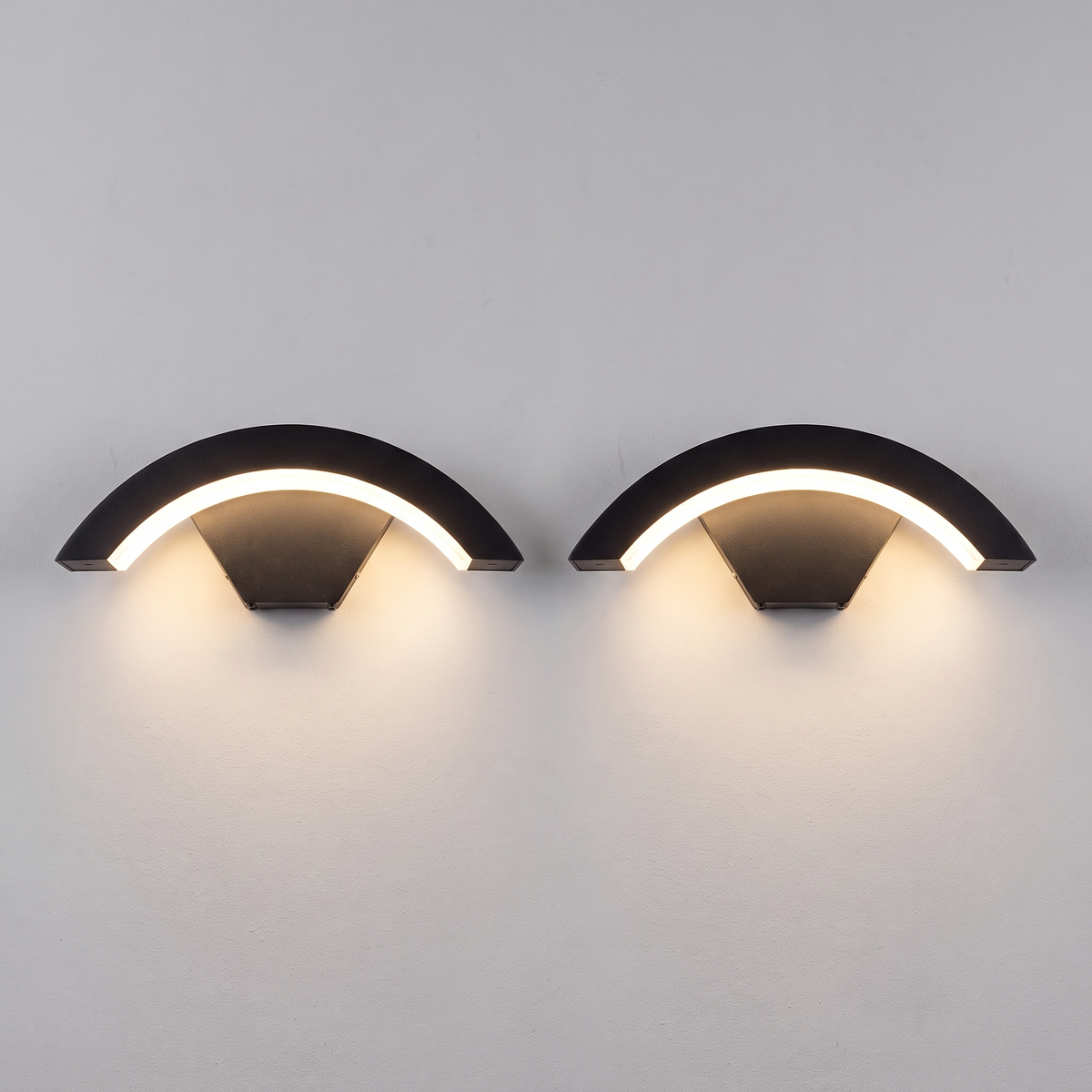 Curved Outdoor Wall Light | IP65 Black Aluminium LED Porch & Garden Lamp – set of 2 – Warm White